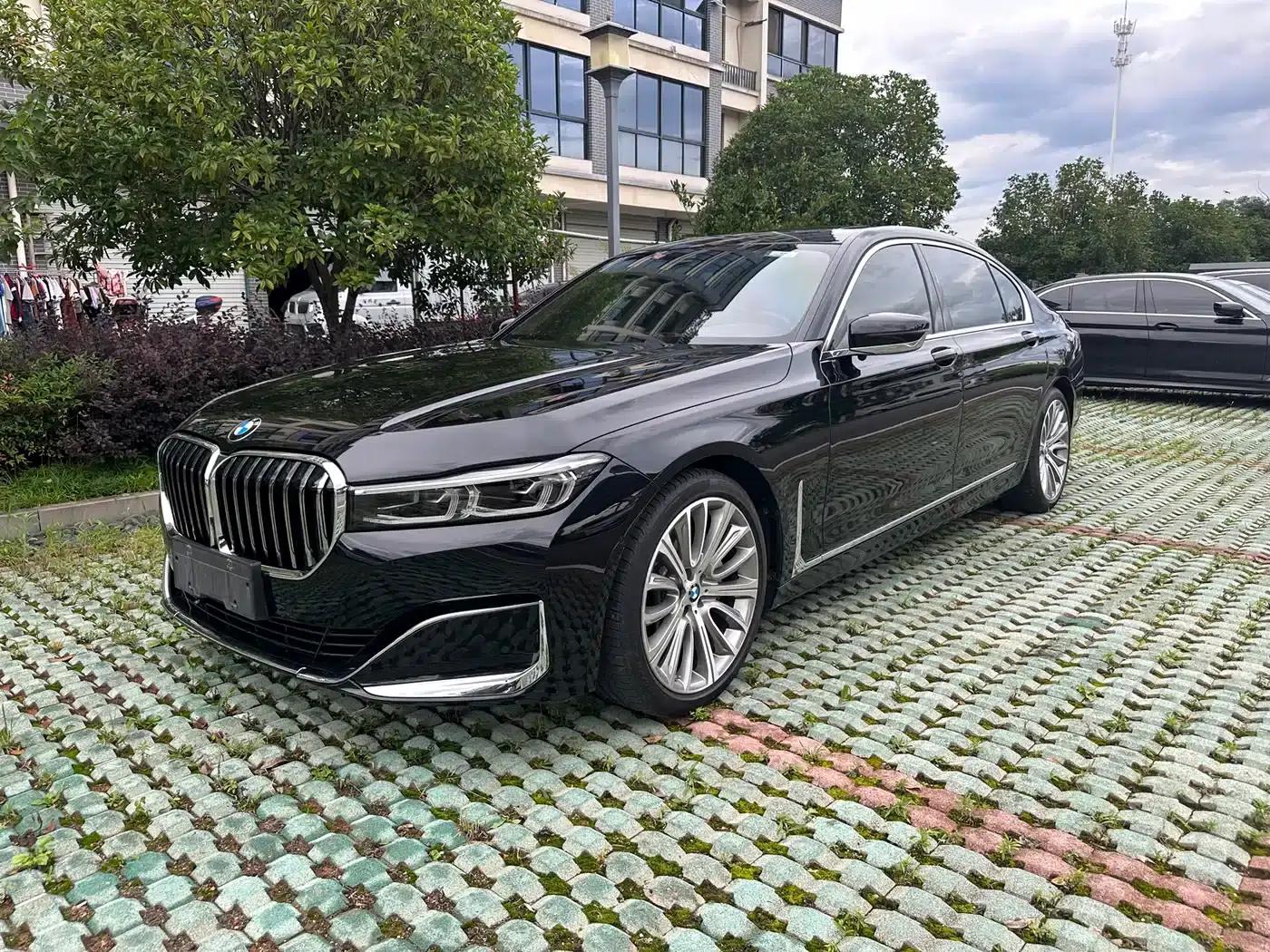 2021 BMW 7 Series 740Li Leading Luxury Package — миниатюра 1