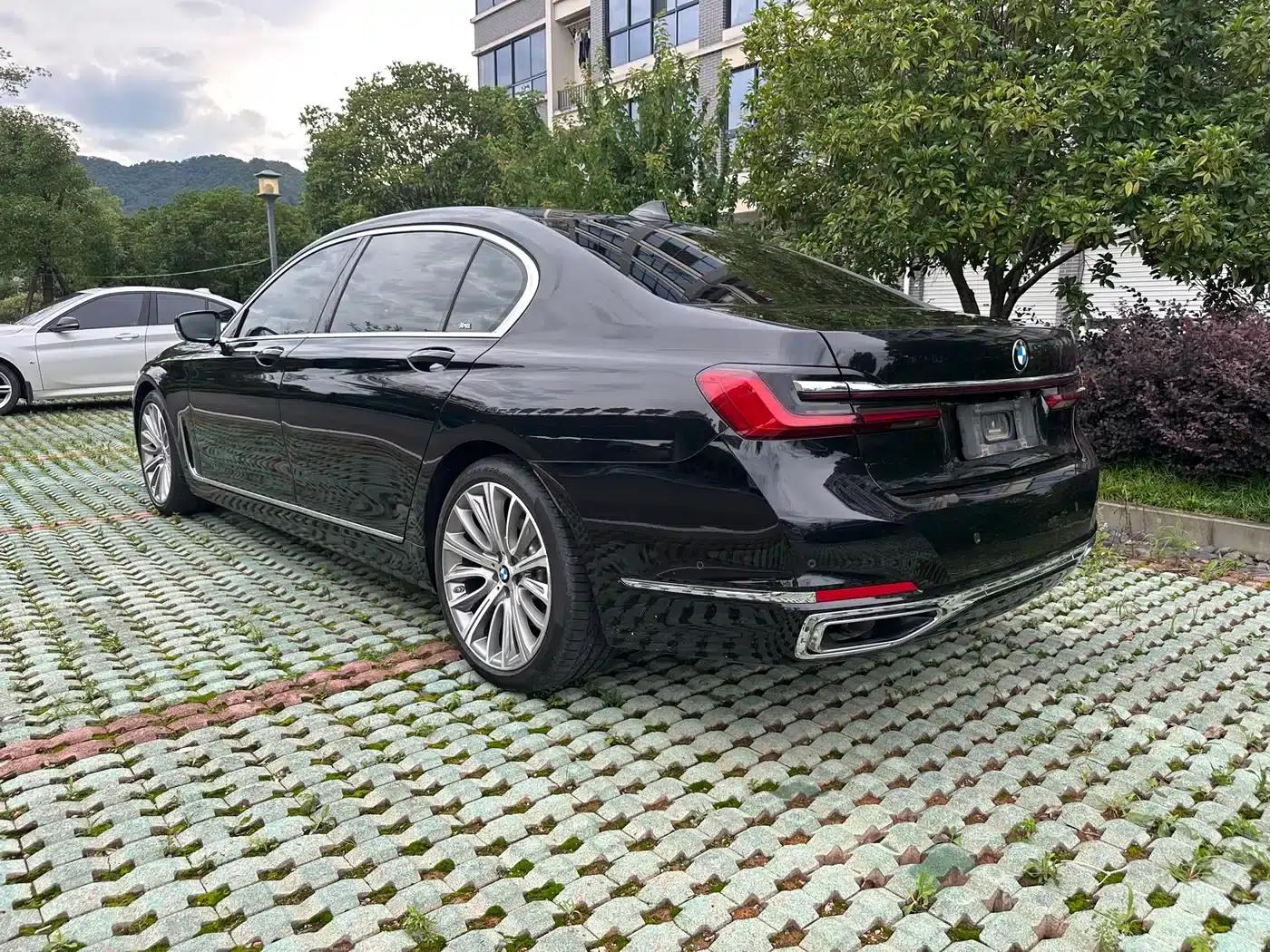 2021 BMW 7 Series 740Li Leading Luxury Package — миниатюра 19