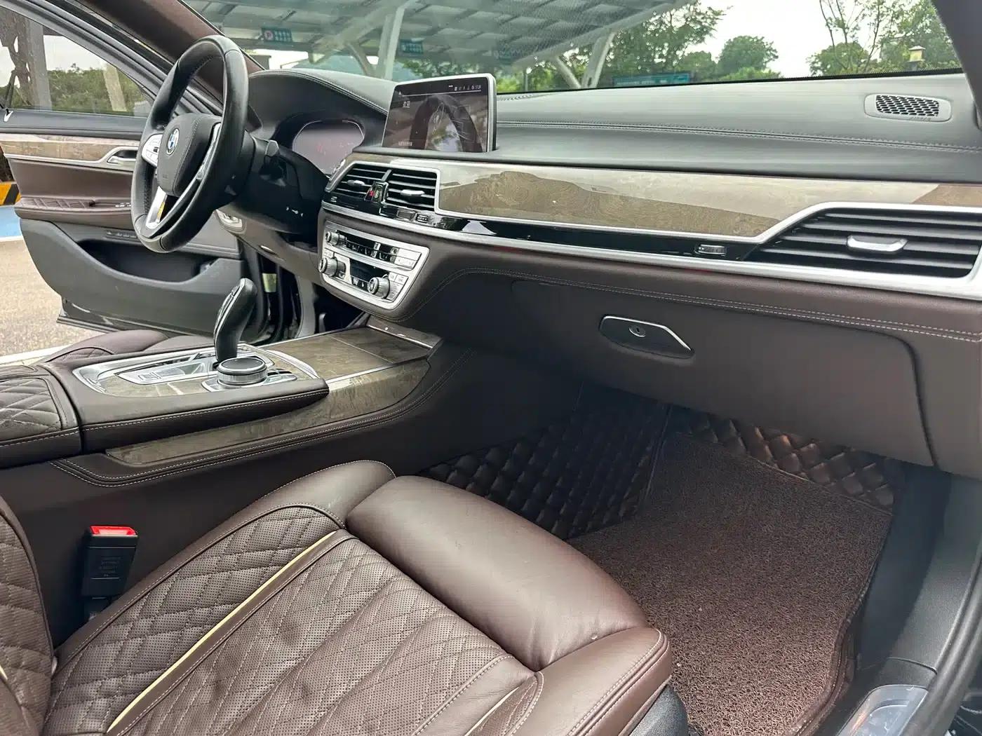 2021 BMW 7 Series 740Li Leading Luxury Package — миниатюра 7
