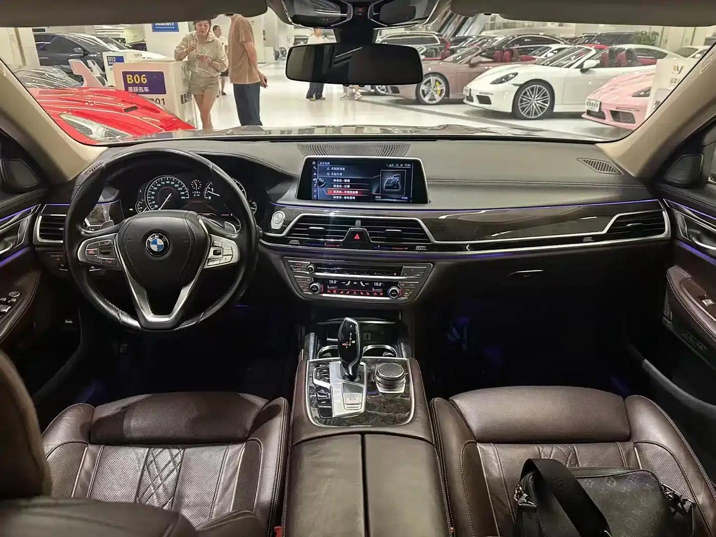 2016 BMW 7 Series 740Li Leading Edition — миниатюра 5