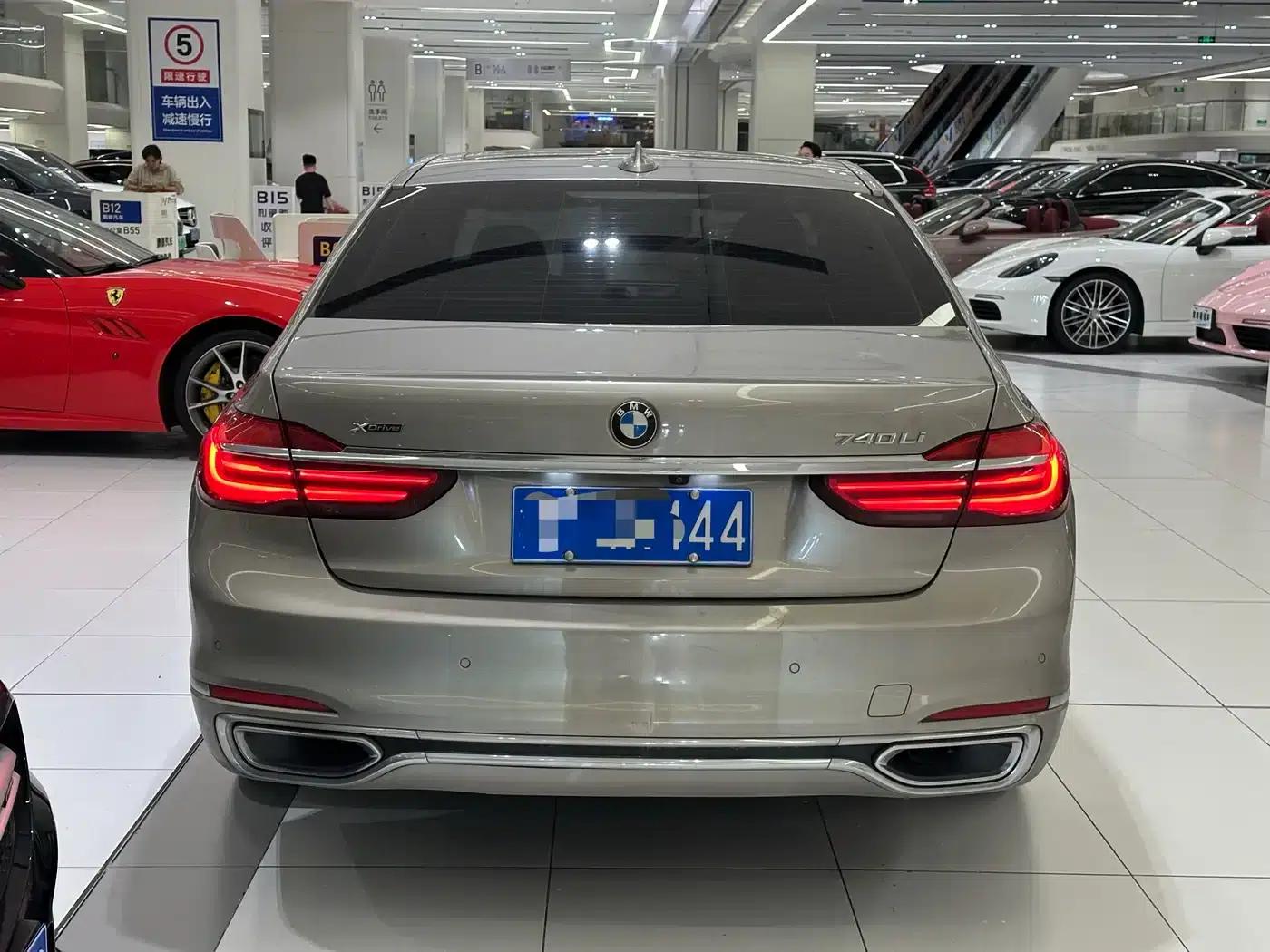 2016 BMW 7 Series 740Li Leading Edition — миниатюра 9