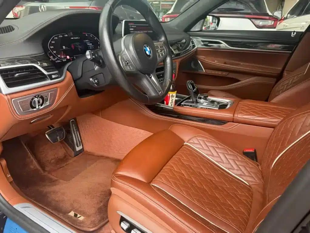 2019 BMW 7 Series M760Li xDrive V12 Sport Package — миниатюра 2