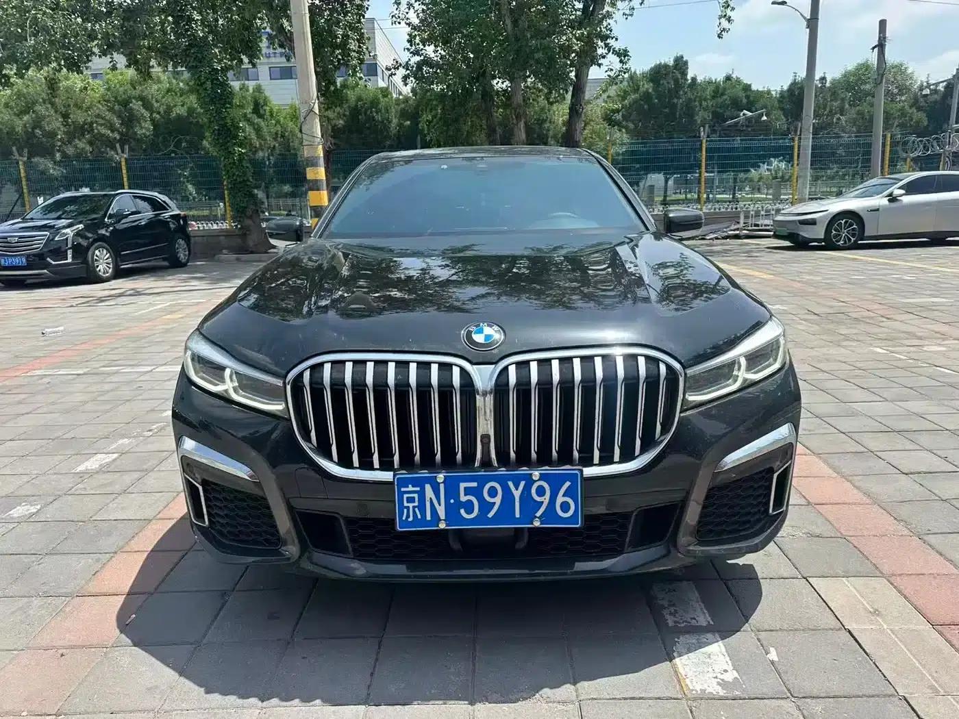 2021 BMW 7 Series 730Li M Sport Package — миниатюра 3