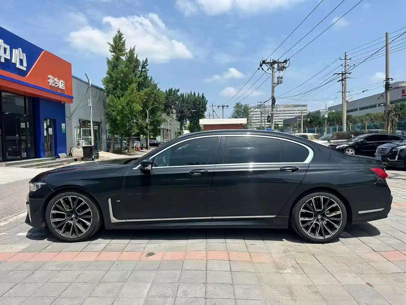 2021 BMW 7 Series 730Li M Sport Package — миниатюра 6