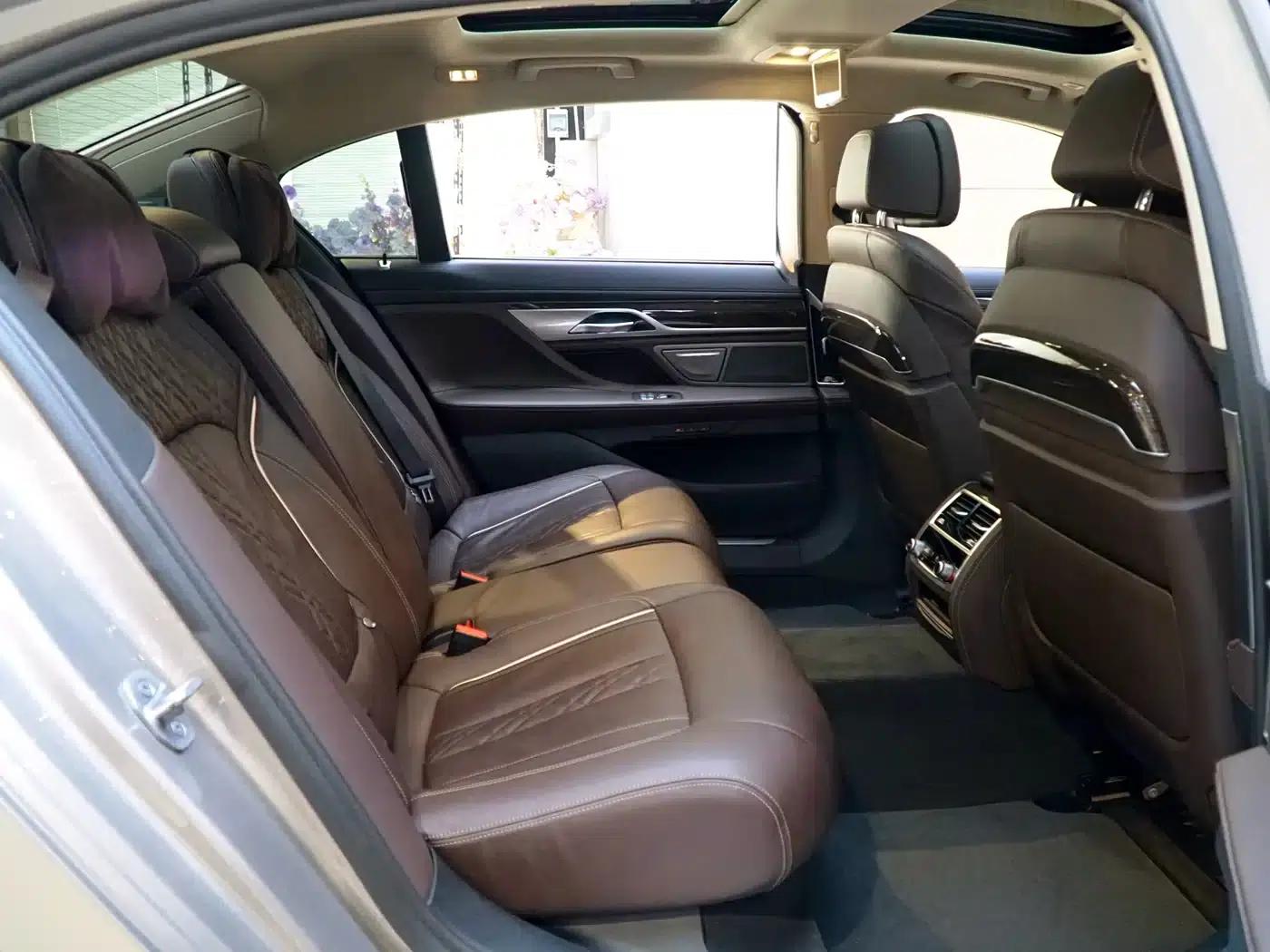 2021 BMW 7 Series 730Li Luxury Package — миниатюра 11