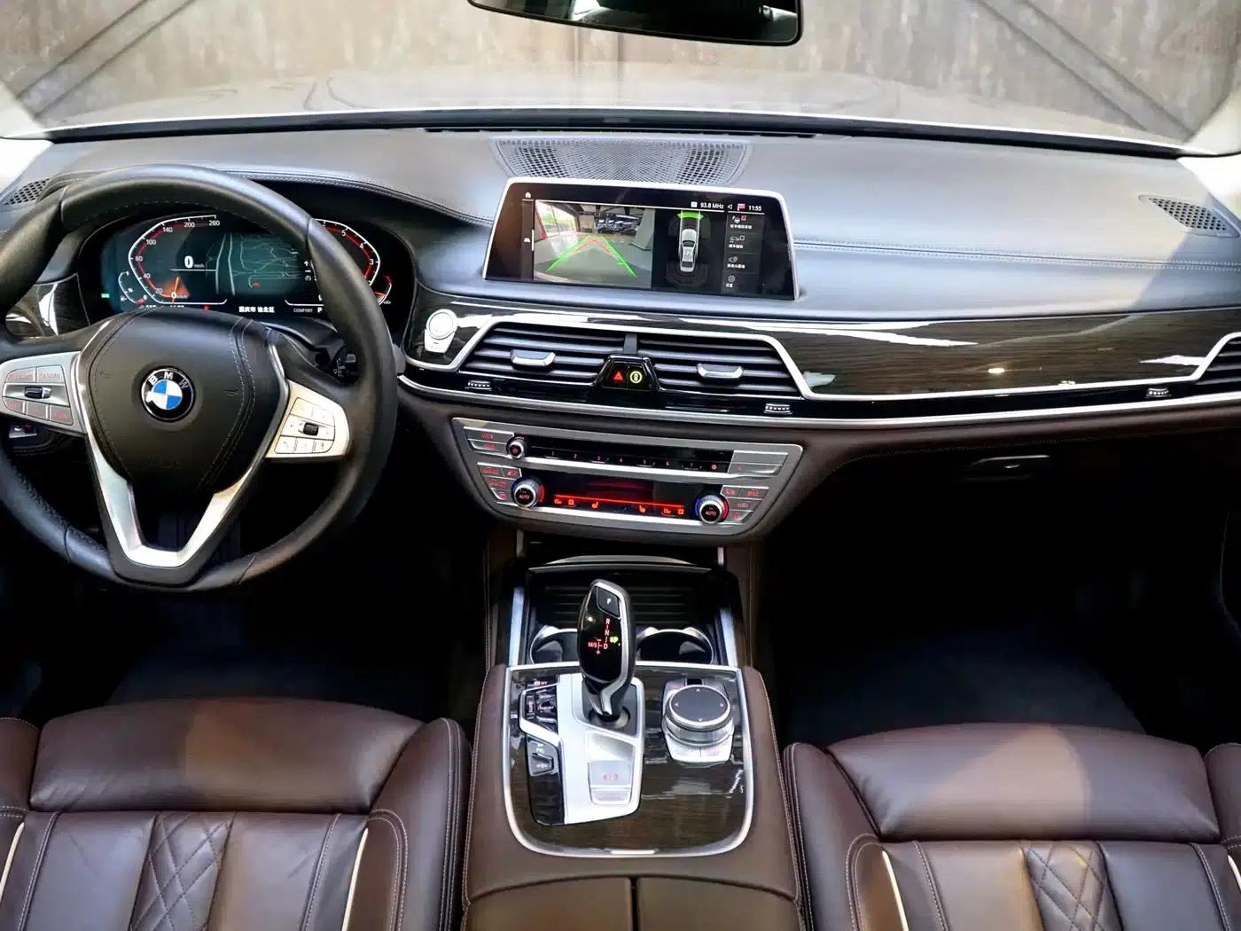 2021 BMW 7 Series 730Li Luxury Package — миниатюра 12
