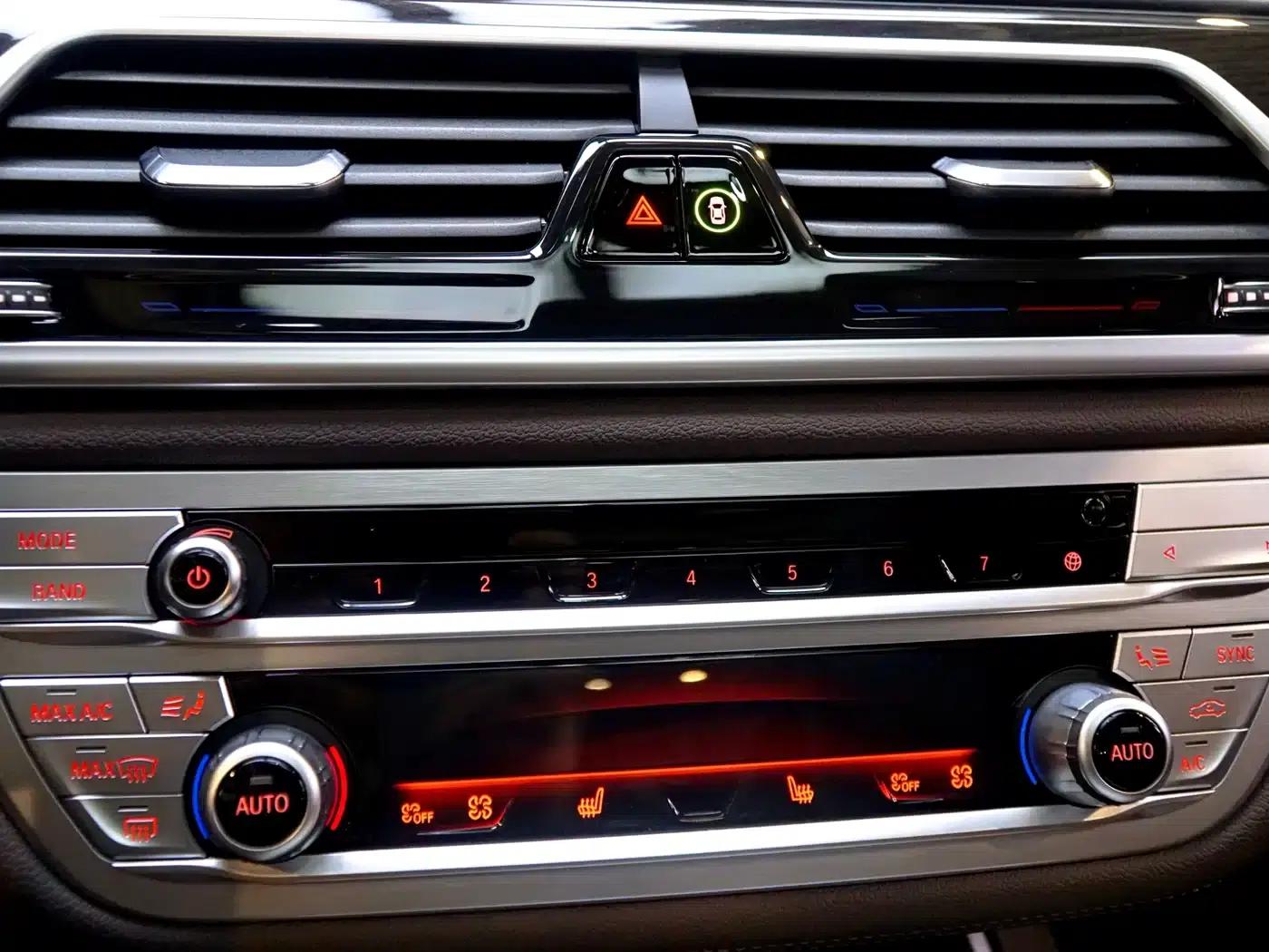 2021 BMW 7 Series 730Li Luxury Package — миниатюра 20