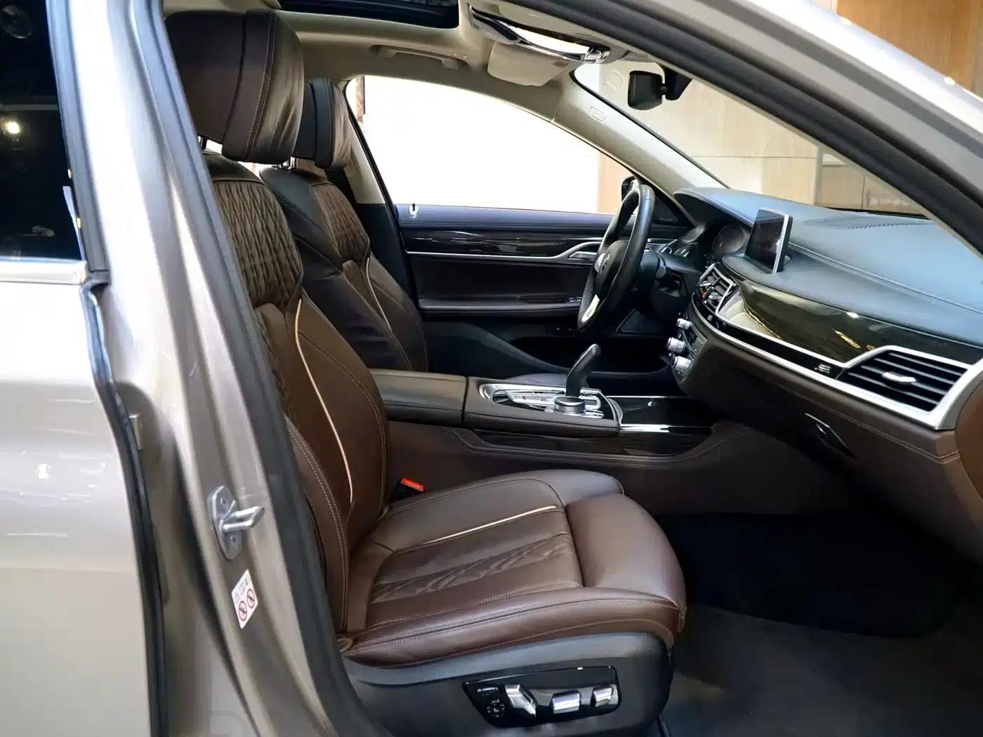 2021 BMW 7 Series 730Li Luxury Package — миниатюра 10
