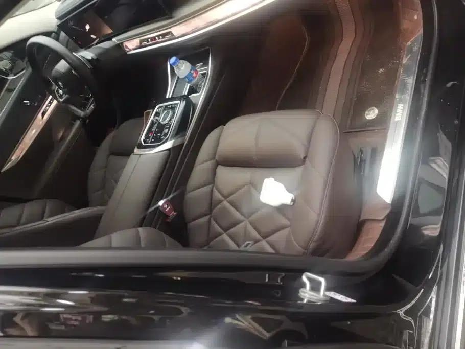 2023 BMW 7 Series 740Li Leading Luxury Package — миниатюра 8