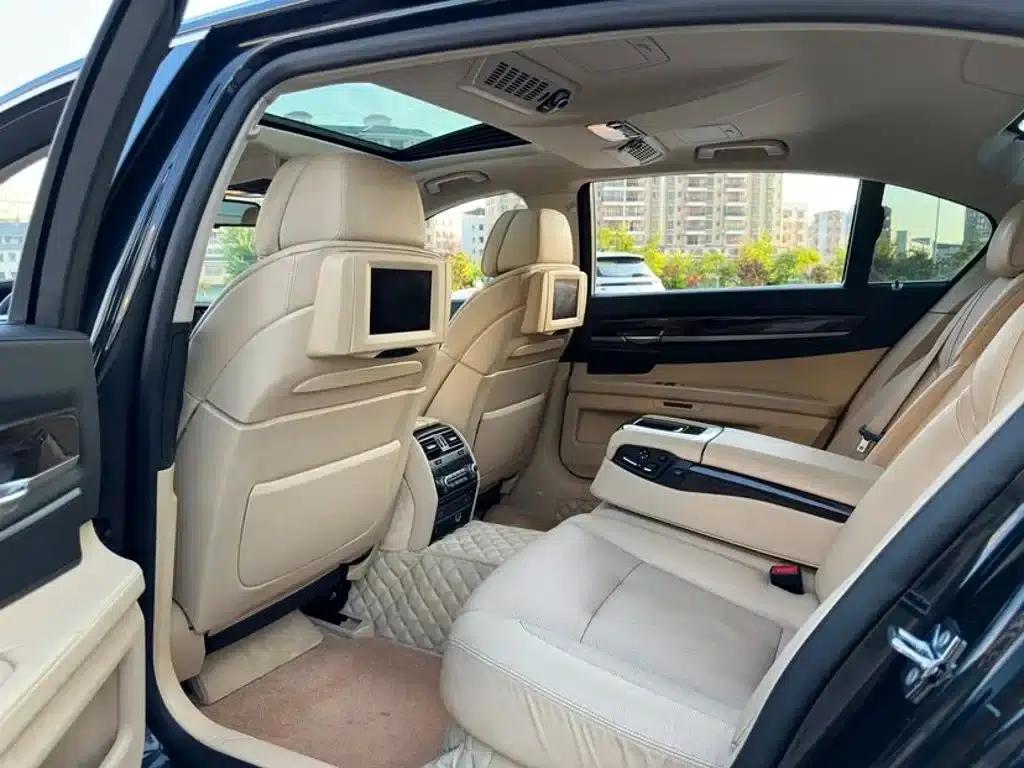 BMW 7 Series 2009 750Li Leading Edition — миниатюра 8