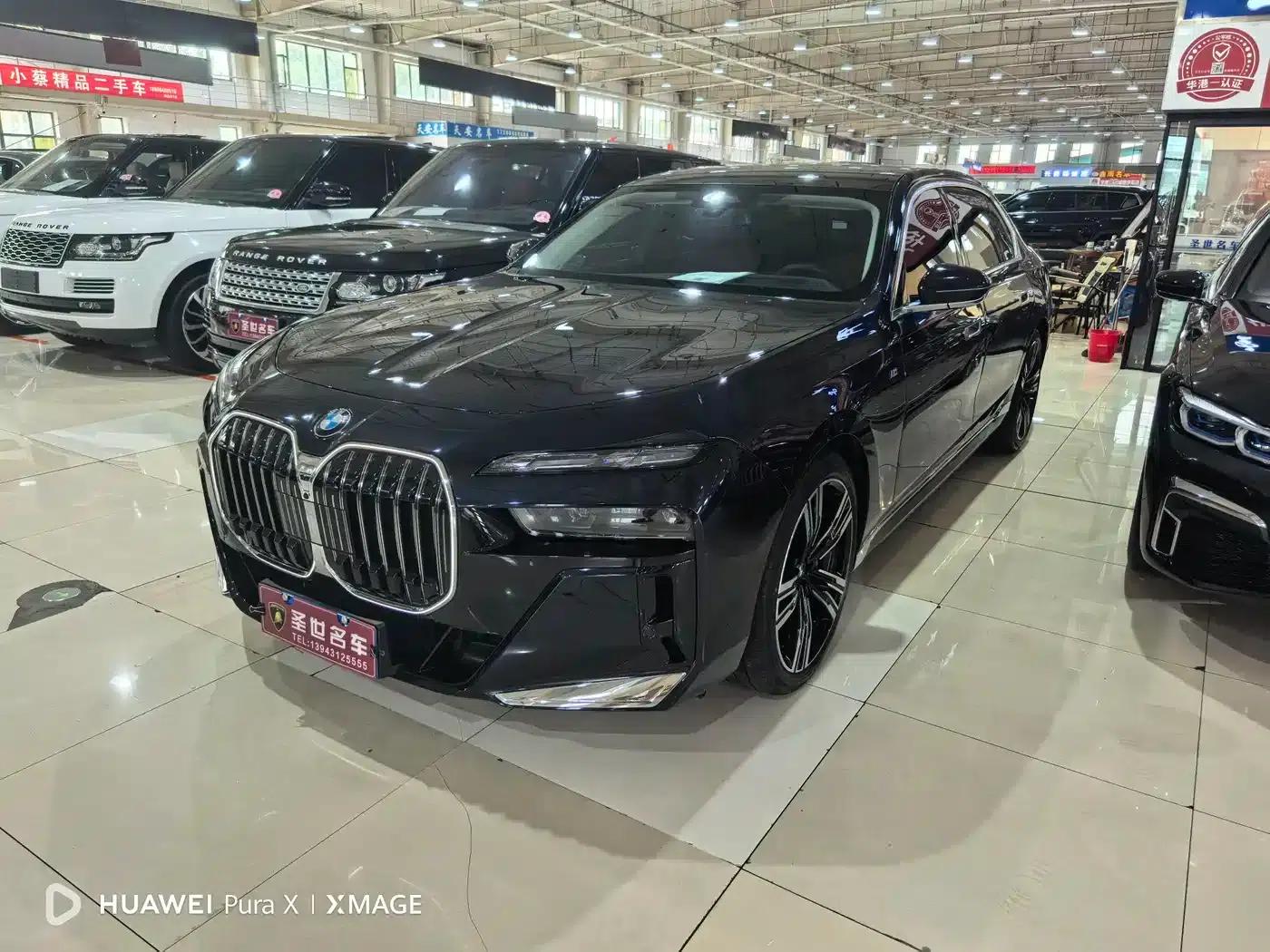 2023 BMW 7 Series 740Li Leading Edition M Sport Package — миниатюра 1