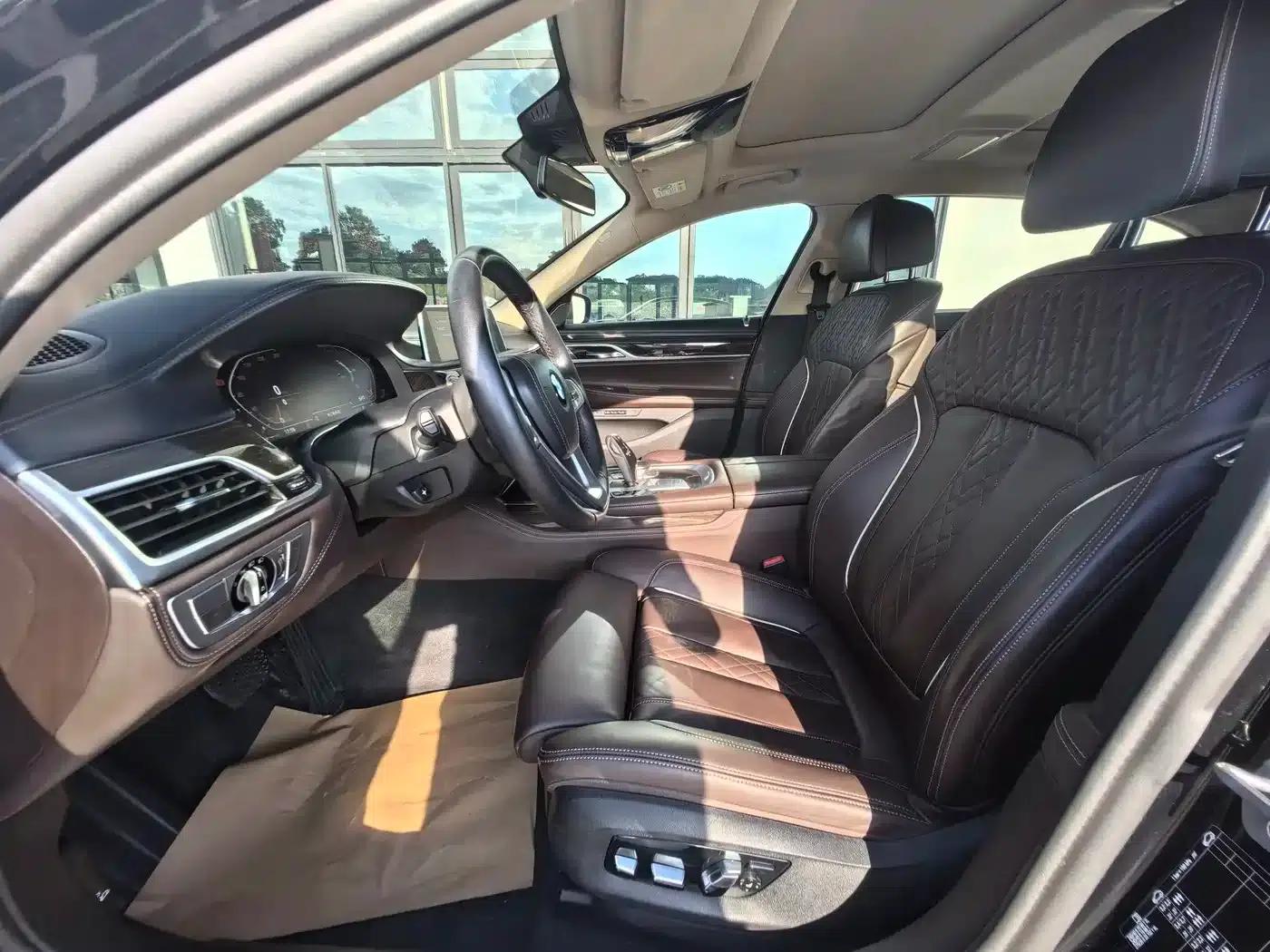 2021 BMW 7 Series 730Li Luxury Package — миниатюра 4