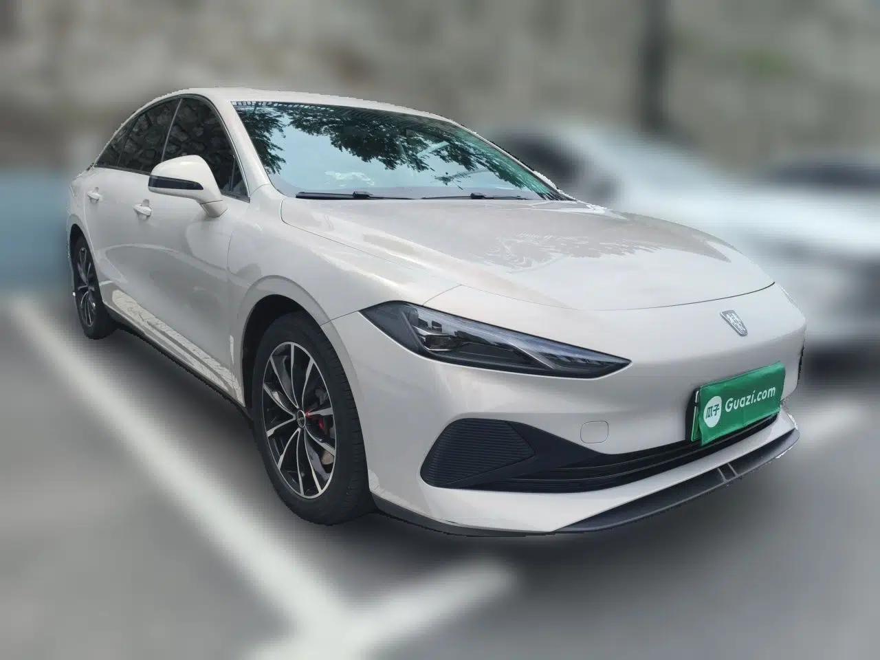 Roewe D7 2025 DMH 125km World Champion Edition — миниатюра 3