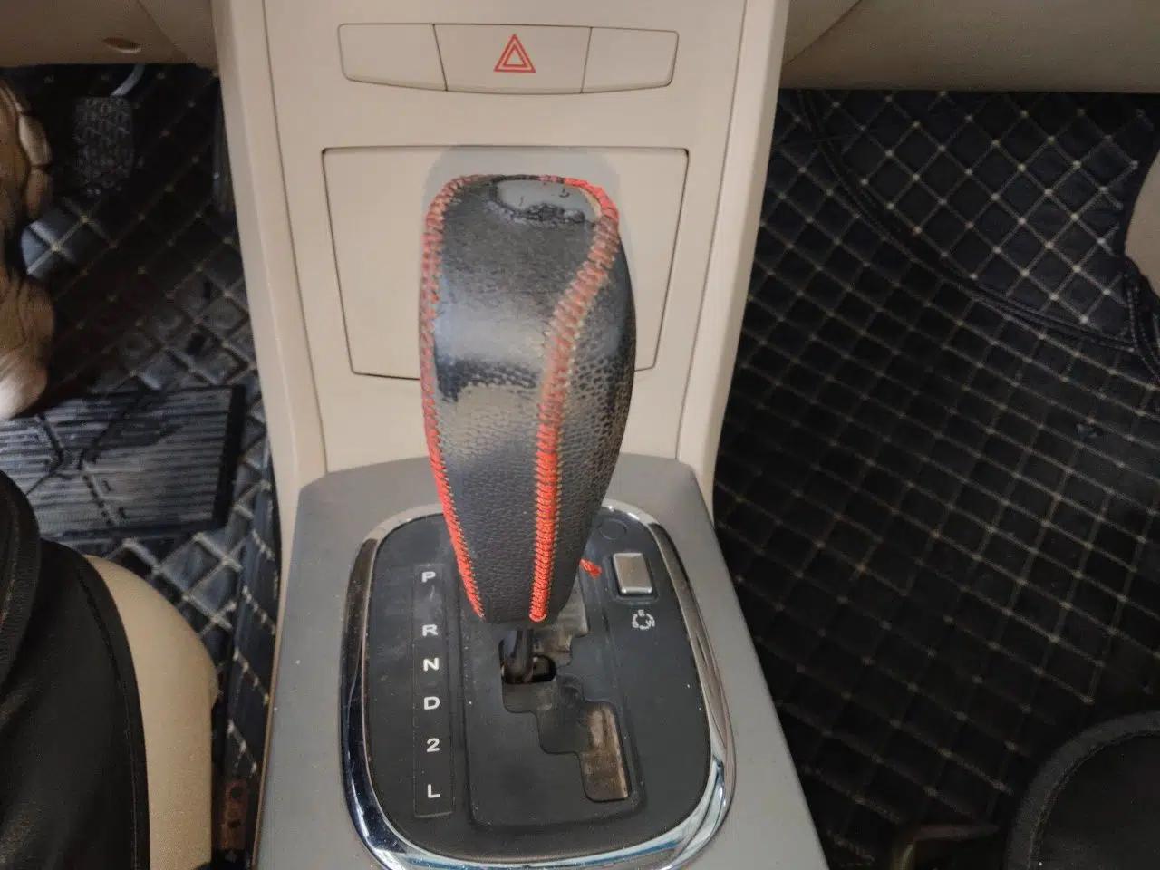 Roewe 350 2011 350S 1.5L Automatic Xunda Edition — миниатюра 14
