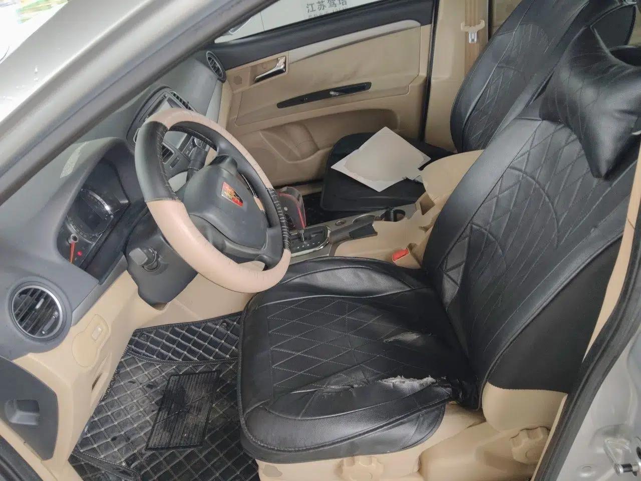 Roewe 350 2011 350S 1.5L Automatic Xunda Edition — миниатюра 15
