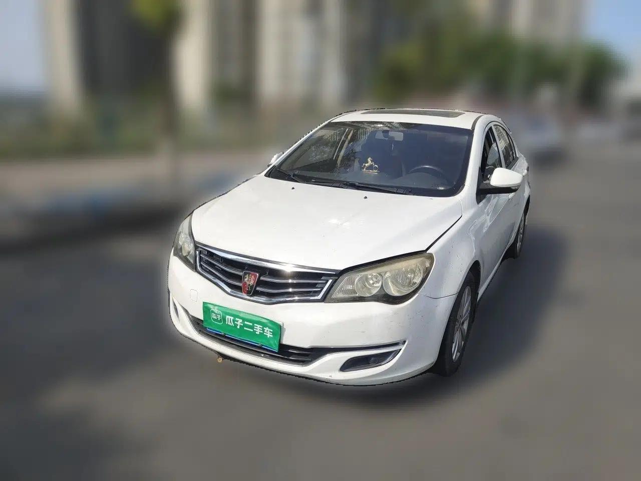 Roewe 350 2015 1.5L Automatic Luxury Sunroof Edition — миниатюра 1