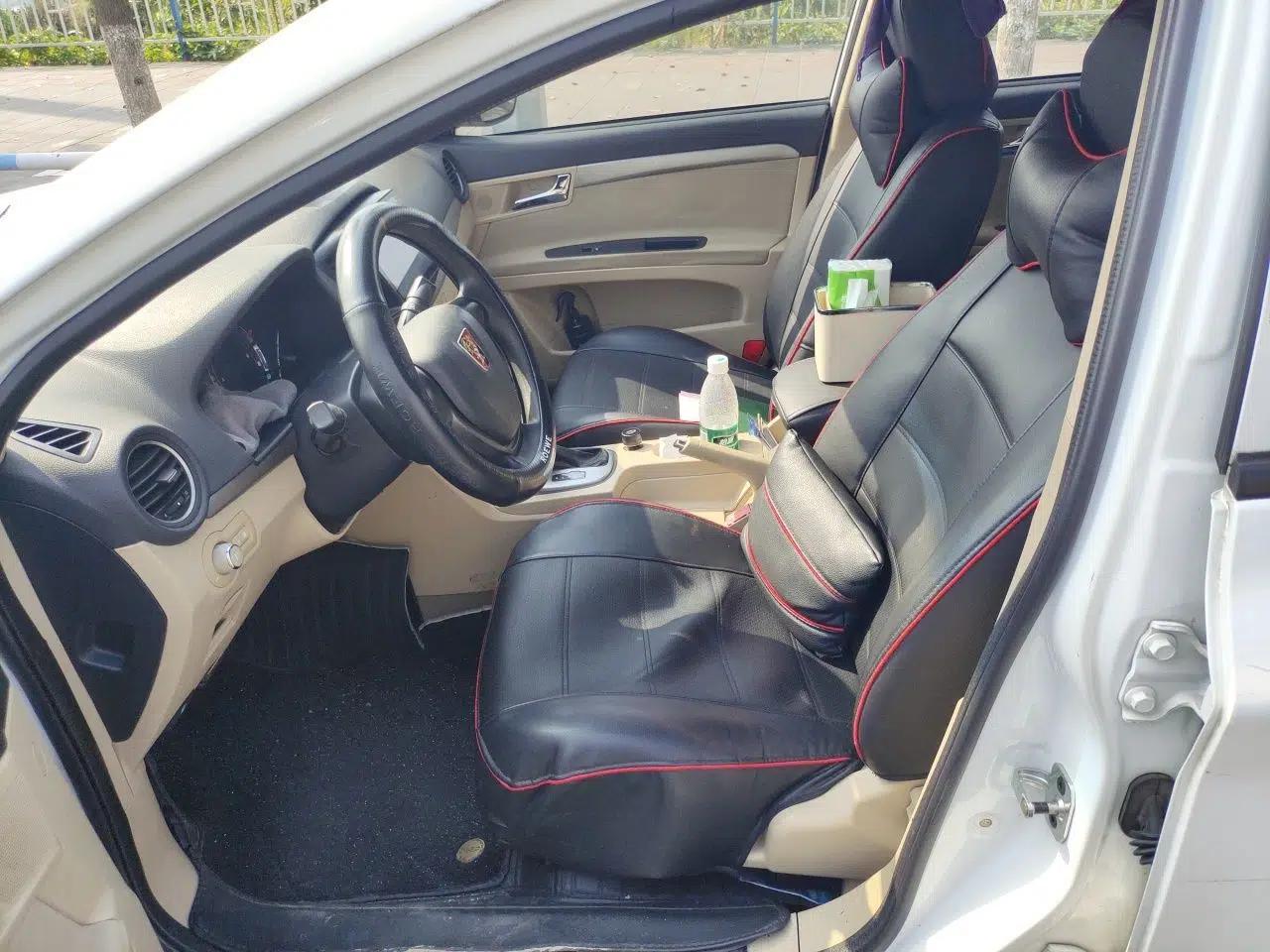Roewe 350 2015 1.5L Automatic Luxury Sunroof Edition — миниатюра 15