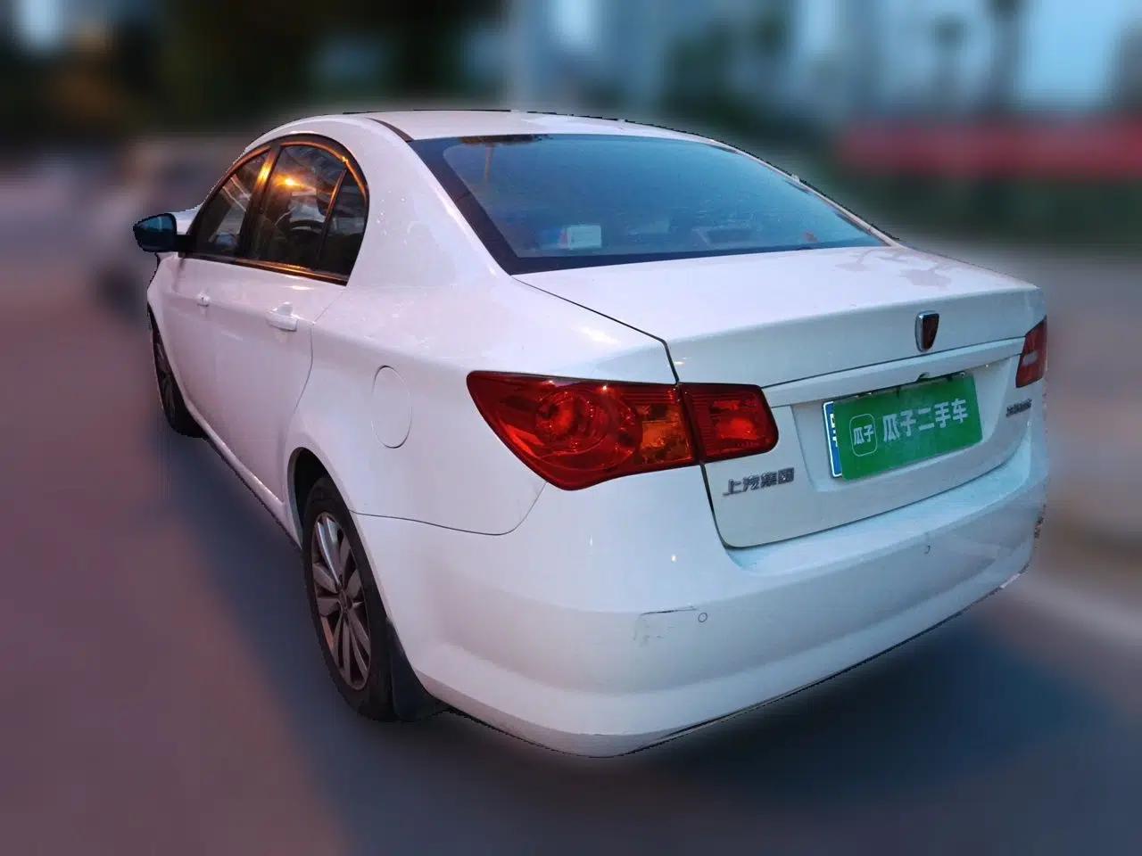 Roewe 350 2015 1.5L Manual Luxury Edition — миниатюра 4