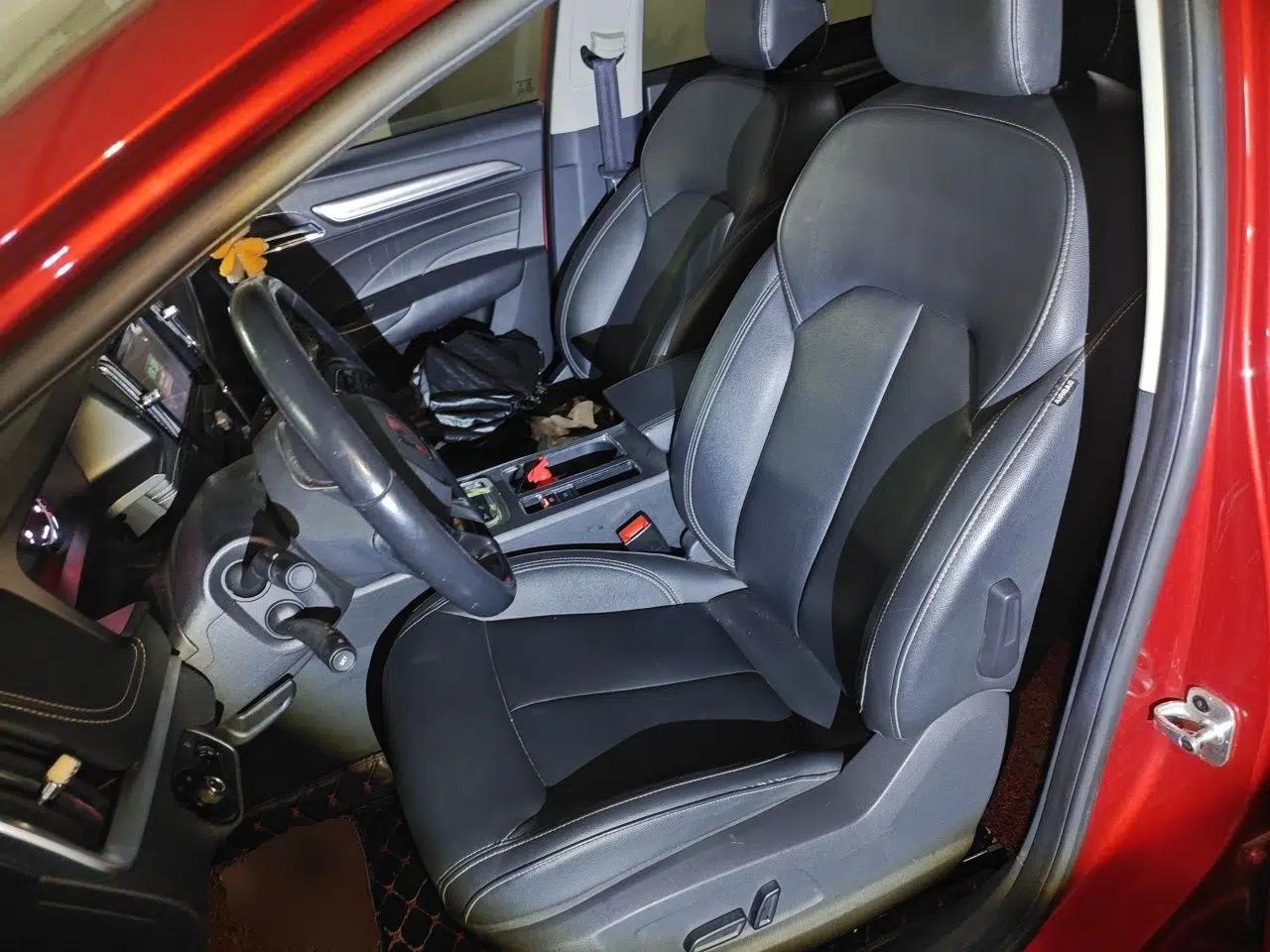 Roewe i6 2017 20T Automatic Internet ZhiZun Edition — миниатюра 15