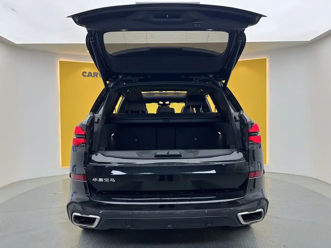 2023 BMW X5 xDrive 40Li M Sport Shadow Edition — миниатюра 26