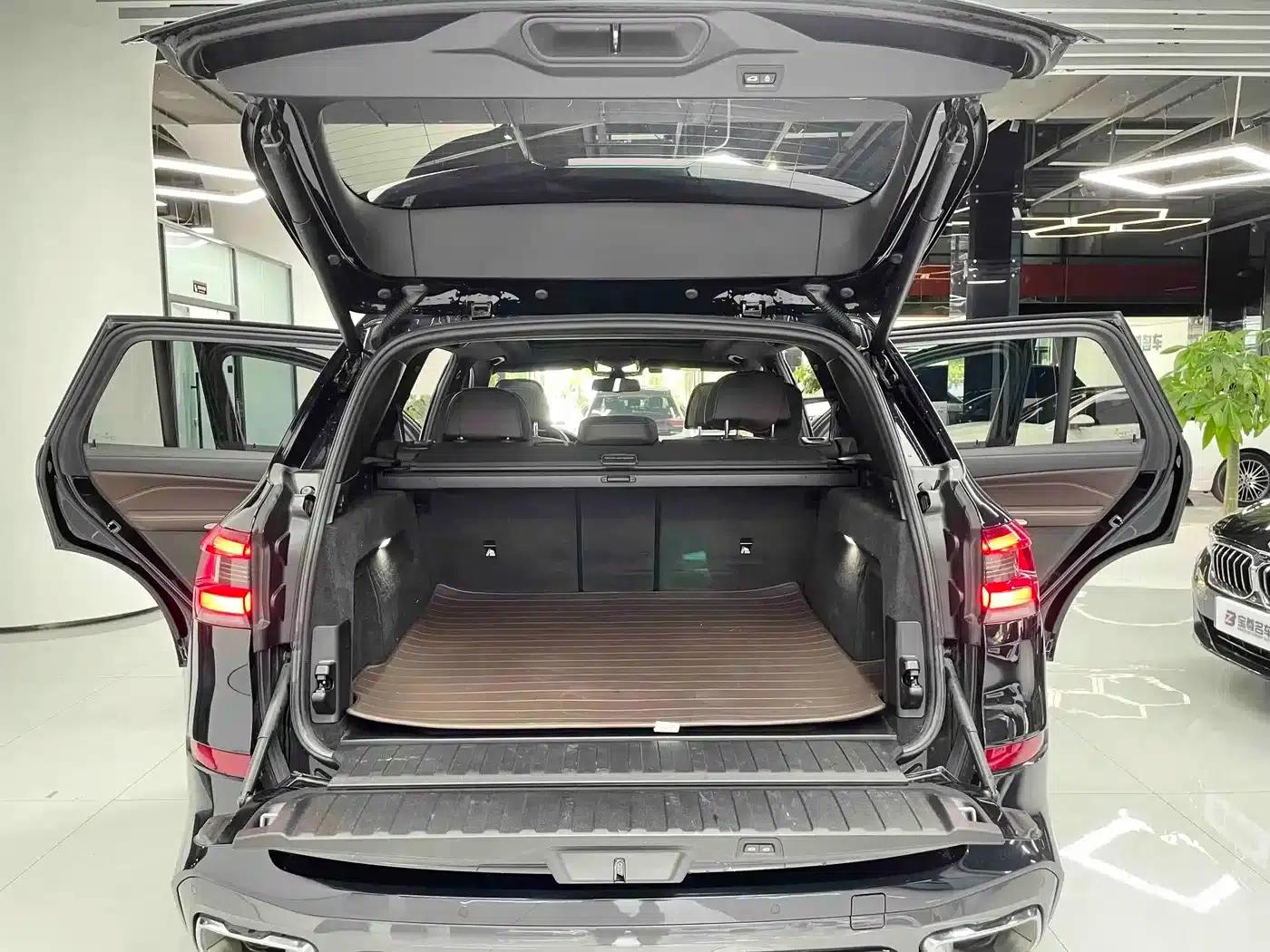 BMW X5 2022 Facelift xDrive 40Li M Sport Package — миниатюра 20