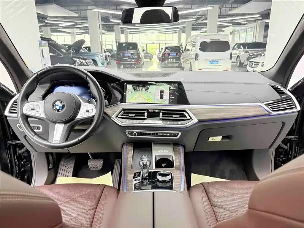 BMW X5 2022 xDrive 40Li M Sport Package — миниатюра 10