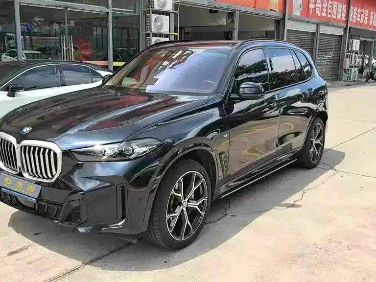 BMW X5 2023 xDrive 30Li Luxury M Sport Package — миниатюра 1