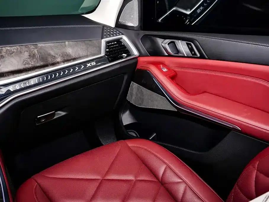 BMW X5 2023 xDrive 30Li M Sport Shadow Edition — миниатюра 17