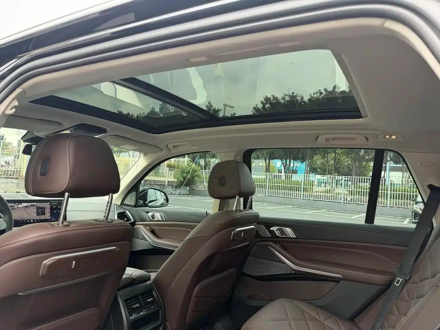 BMW X5 2025 xDrive 30Li M Sport Shadow Edition — миниатюра 15