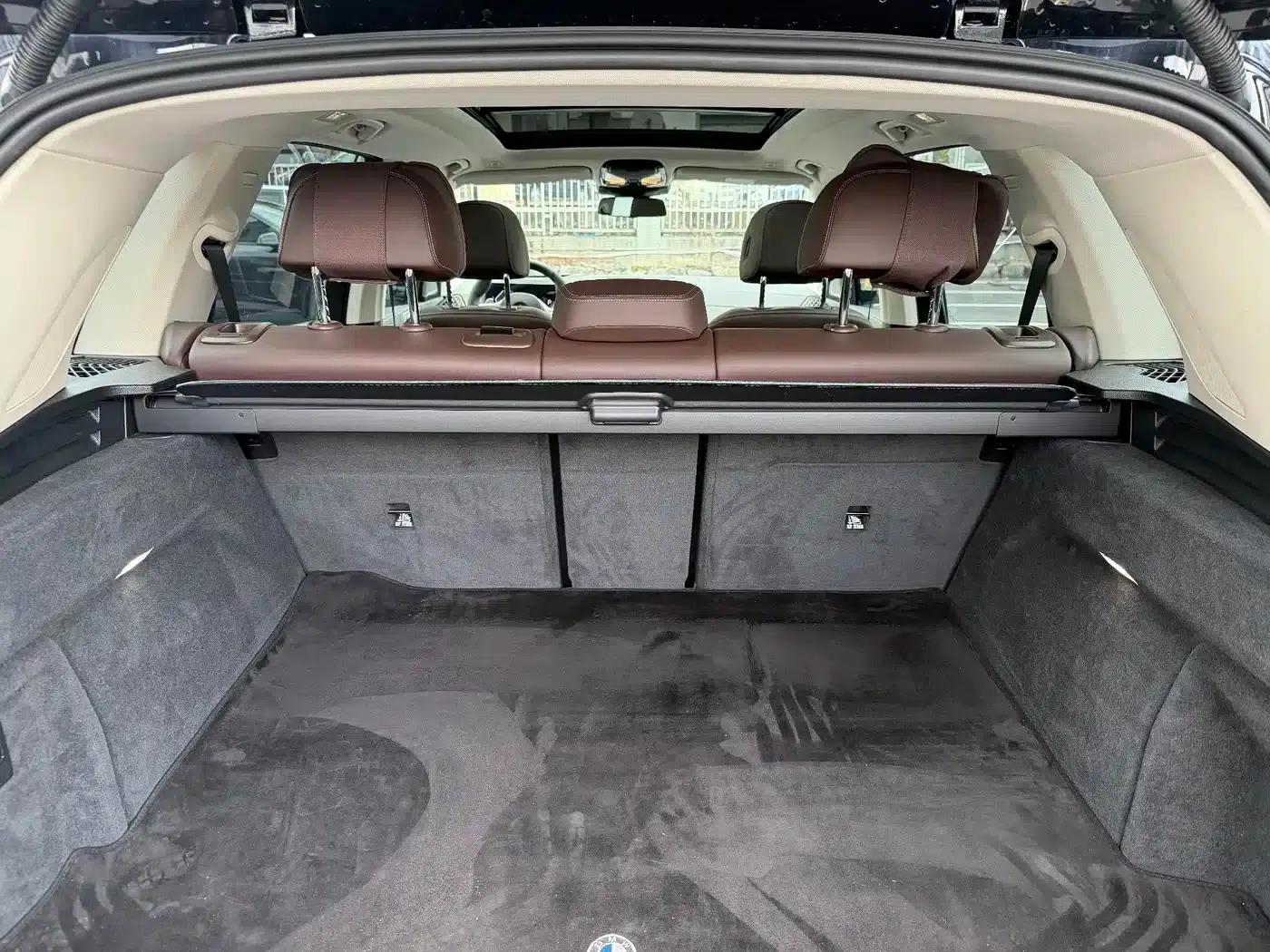 BMW X5 2025 xDrive 30Li M Sport Shadow Edition — миниатюра 16