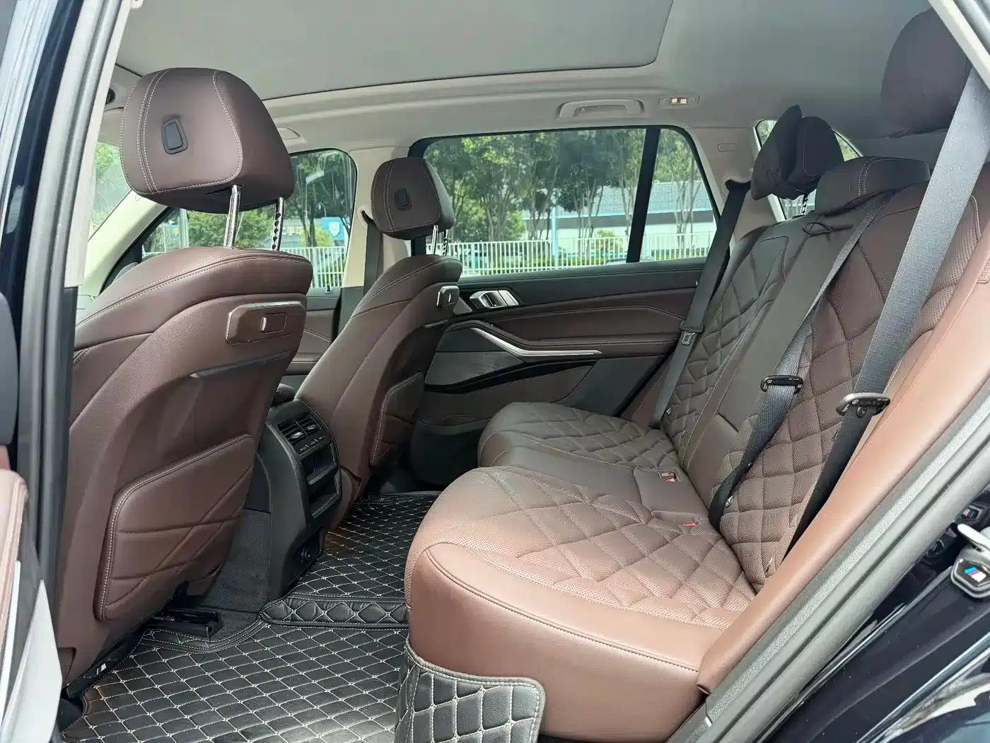 BMW X5 2025 xDrive 30Li M Sport Shadow Edition — миниатюра 8