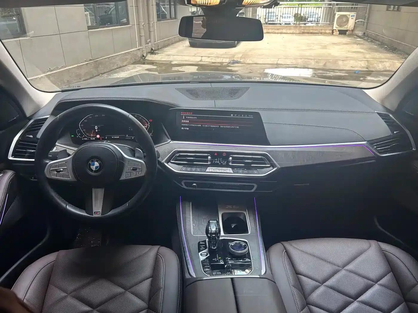 BMW X5 2022 xDrive 30Li M Sport Package — миниатюра 10