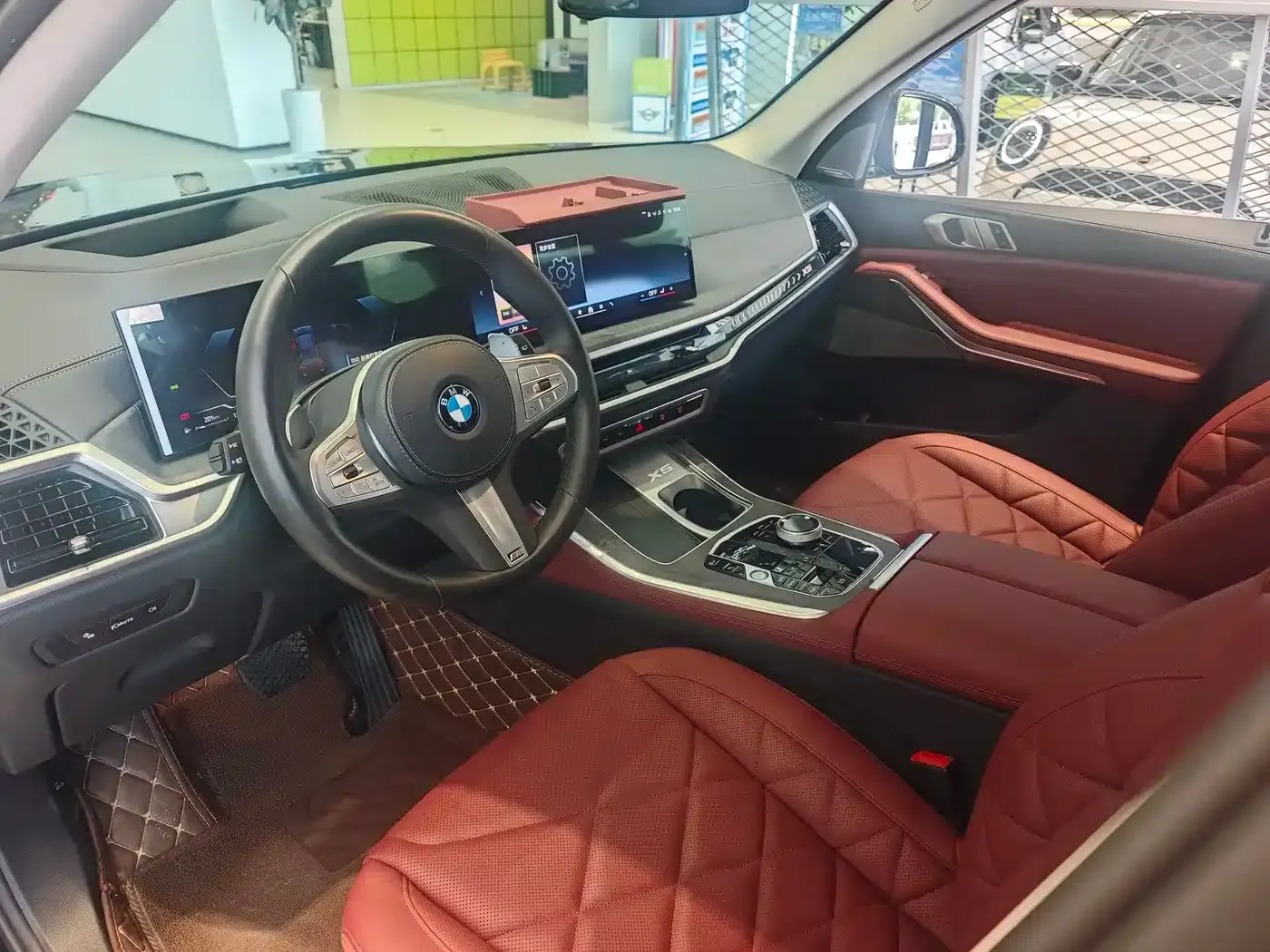 BMW X5 2025 xDrive 30Li M Sport Shadow Edition — миниатюра 4