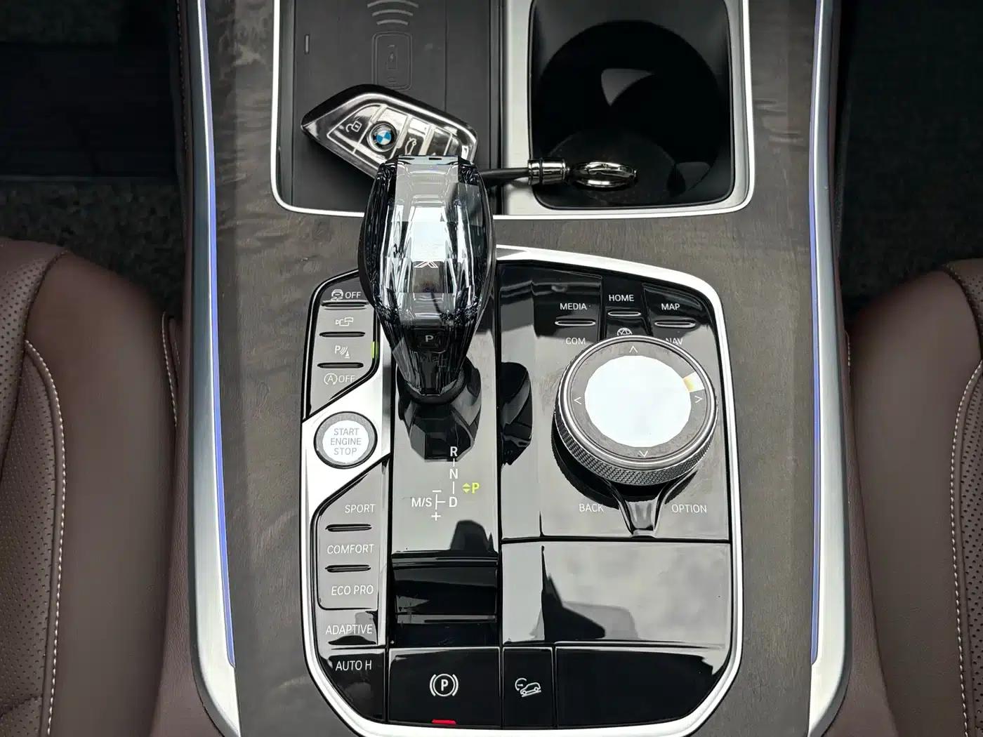 BMW X5 2022 xDrive 30Li Luxury M Sport Package — миниатюра 15