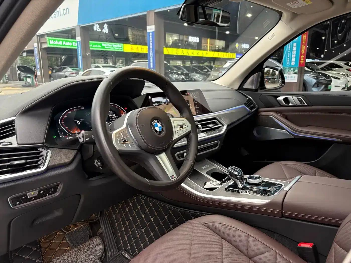BMW X5 2022 xDrive 30Li Luxury M Sport Package — миниатюра 4
