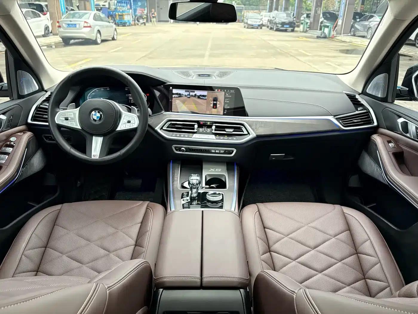 BMW X5 2022 xDrive 30Li Luxury M Sport Package — миниатюра 10