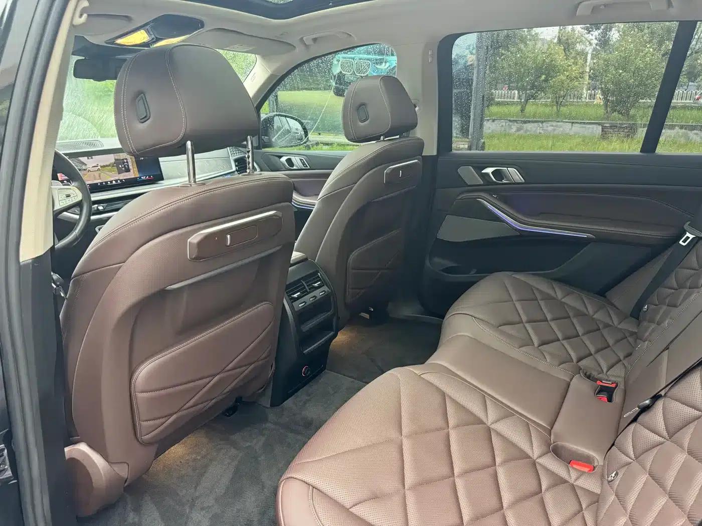 BMW X5 2023 xDrive 30Li M Sport Shadow Edition — миниатюра 7