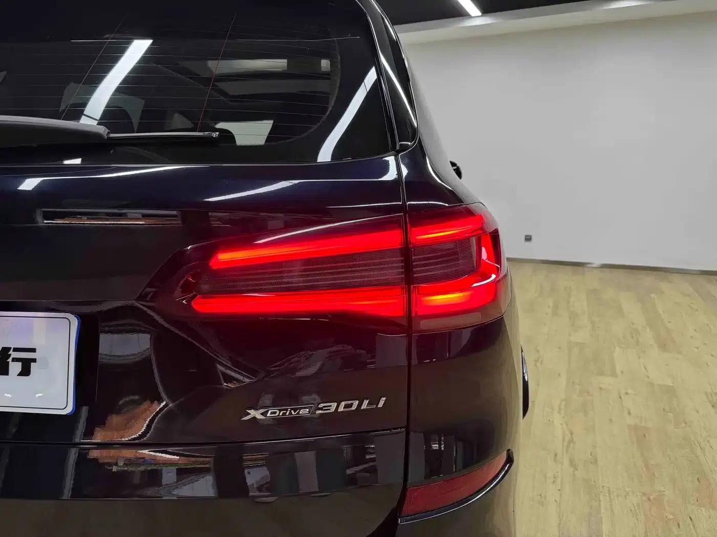 BMW X5 2022 Facelift xDrive 30Li M Sport Package — миниатюра 32