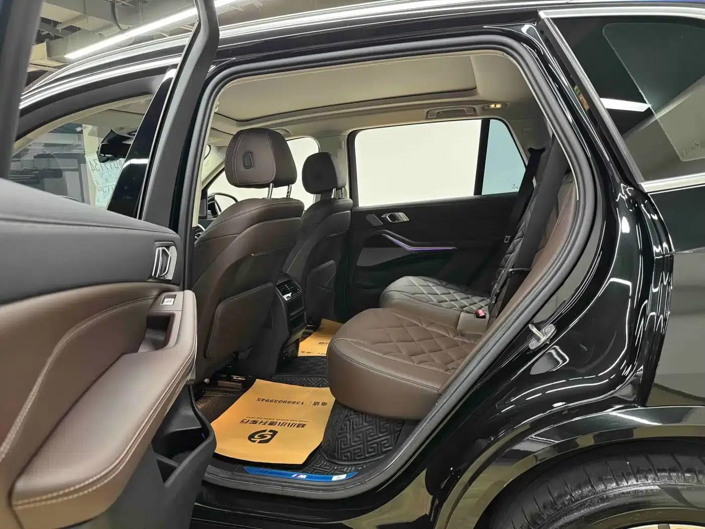 BMW X5 2022 xDrive 30Li Luxury M Sport Package — миниатюра 16