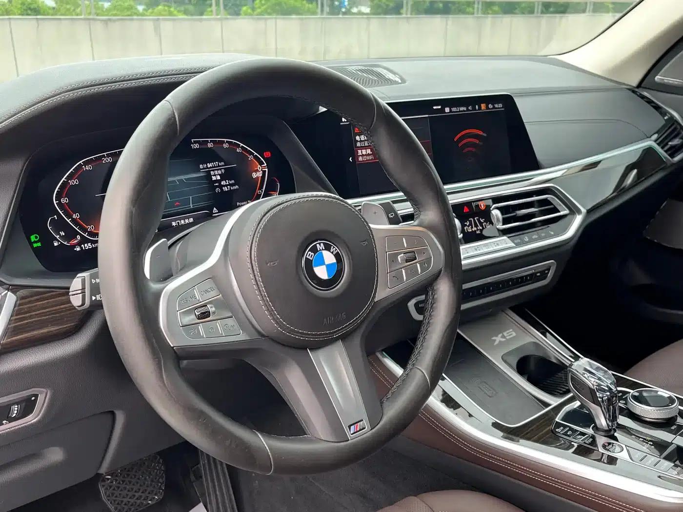 BMW X5 2022 xDrive 30Li Luxury M Sport Package — миниатюра 3