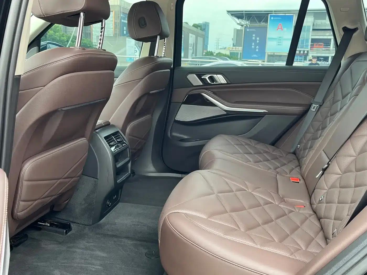 BMW X5 2022 xDrive 30Li Luxury M Sport Package — миниатюра 5