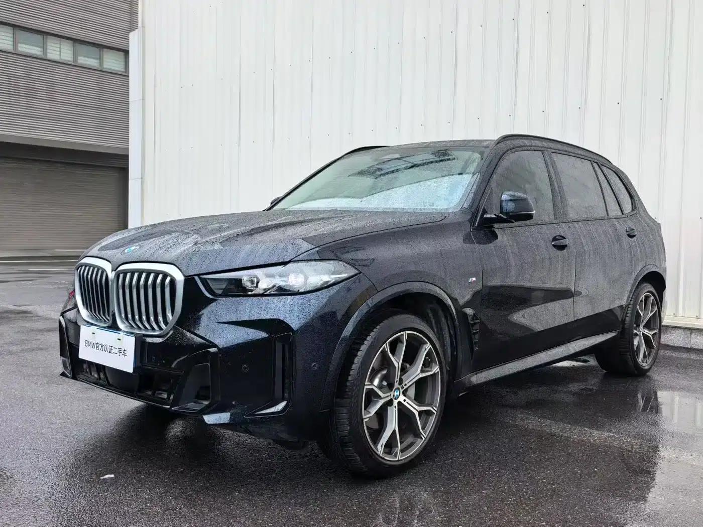 BMW X5 2025 xDrive 30Li M Sport Shadow Edition — миниатюра 1