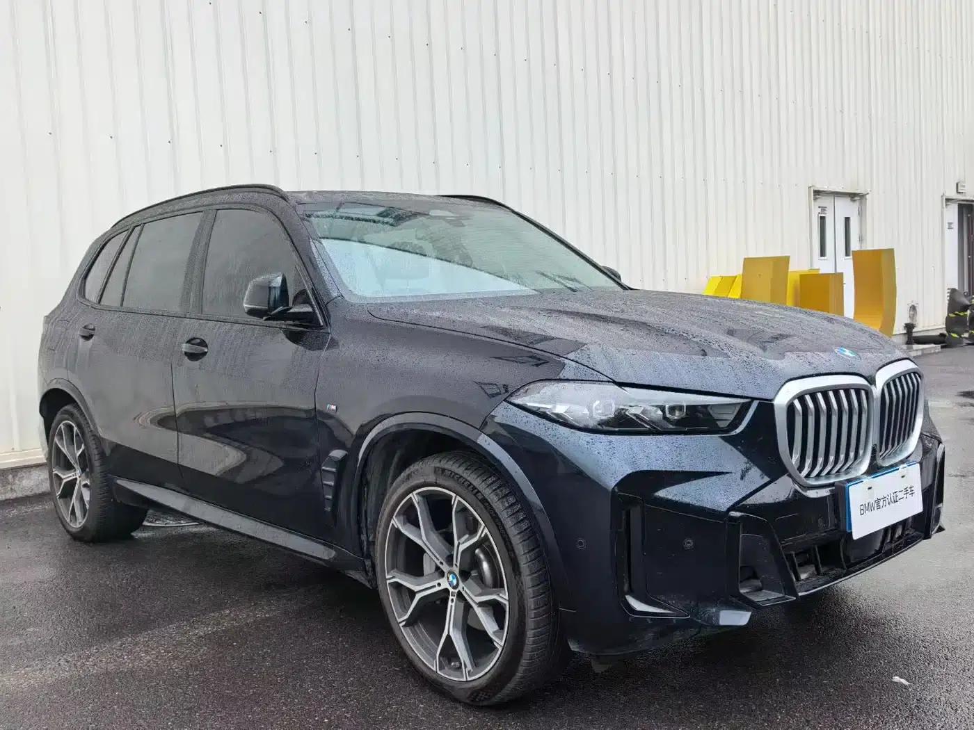 BMW X5 2025 xDrive 30Li M Sport Shadow Edition — миниатюра 3