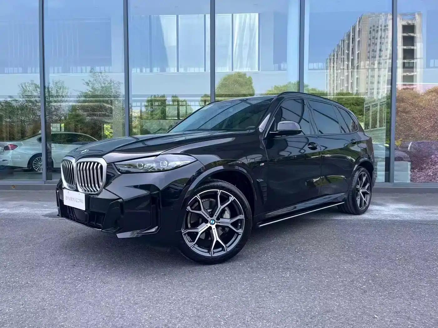 BMW X5 2023 xDrive 30Li M Sport Shadow Edition — миниатюра 1