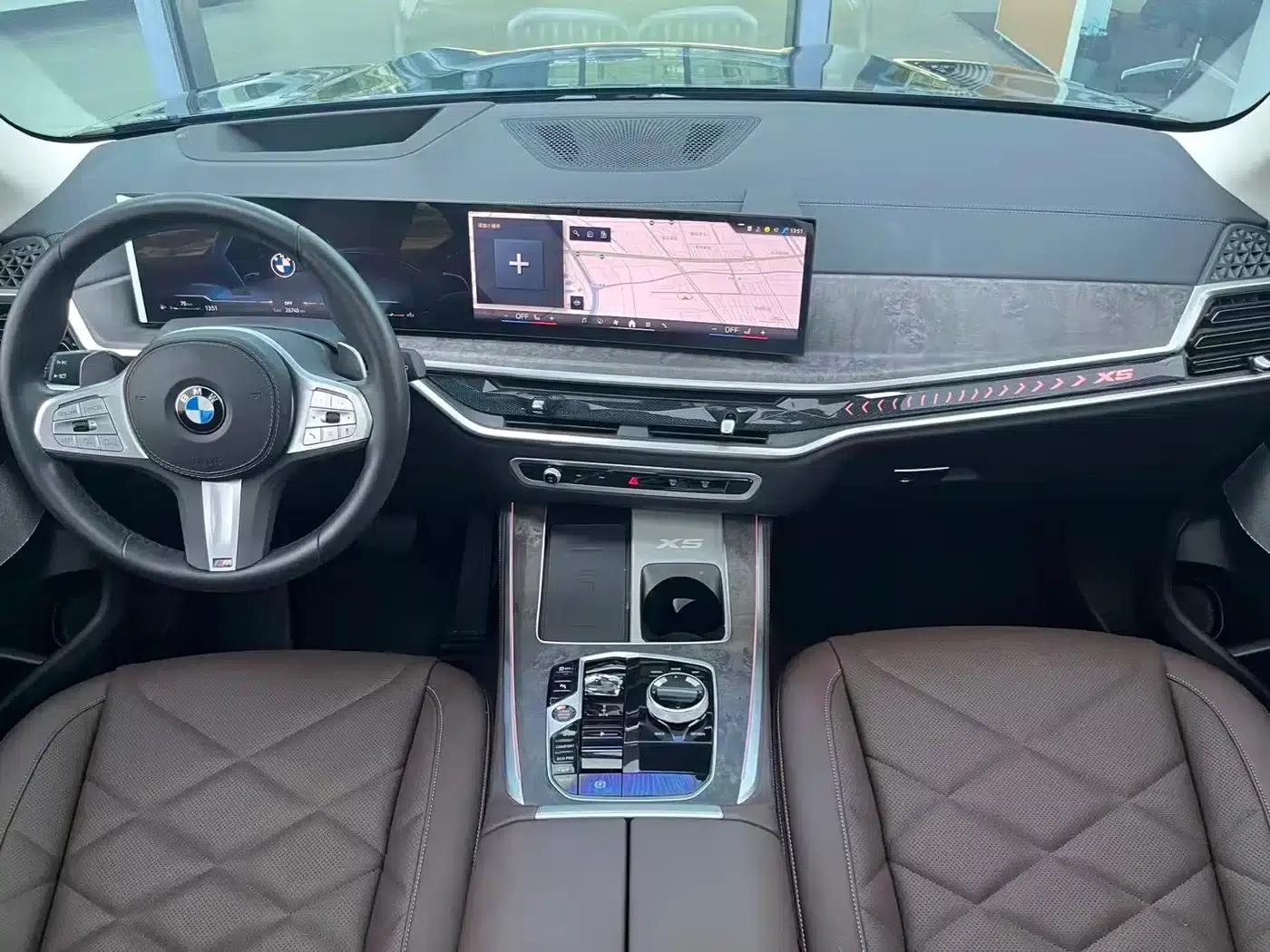 BMW X5 2023 xDrive 30Li M Sport Shadow Edition — миниатюра 7