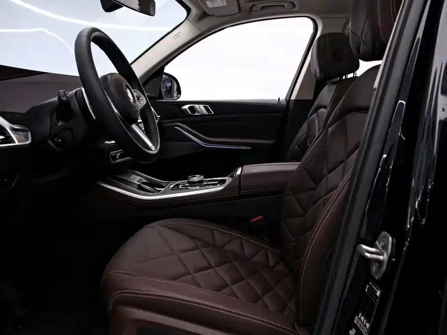 BMW X5 2023 xDrive 30Li M Sport Shadow Edition — миниатюра 12