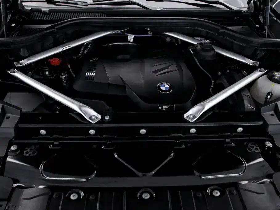 BMW X5 2023 xDrive 30Li M Sport Shadow Edition — миниатюра 17