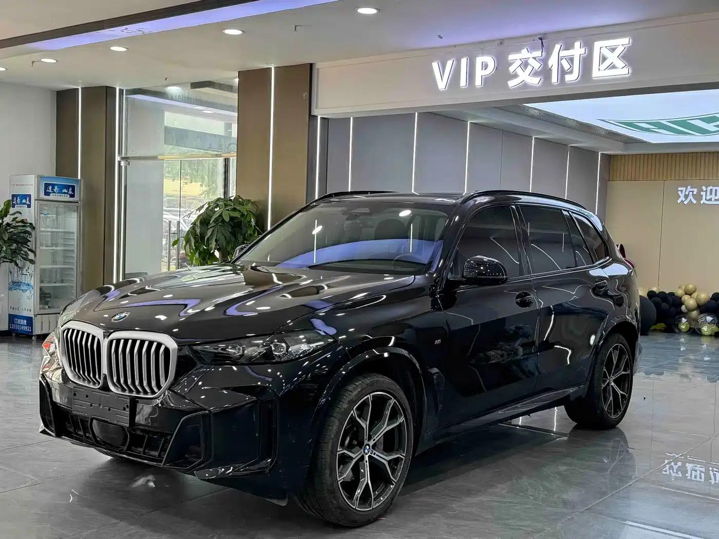 BMW X5 2023 xDrive 30Li M Sport Shadow Edition — миниатюра 1