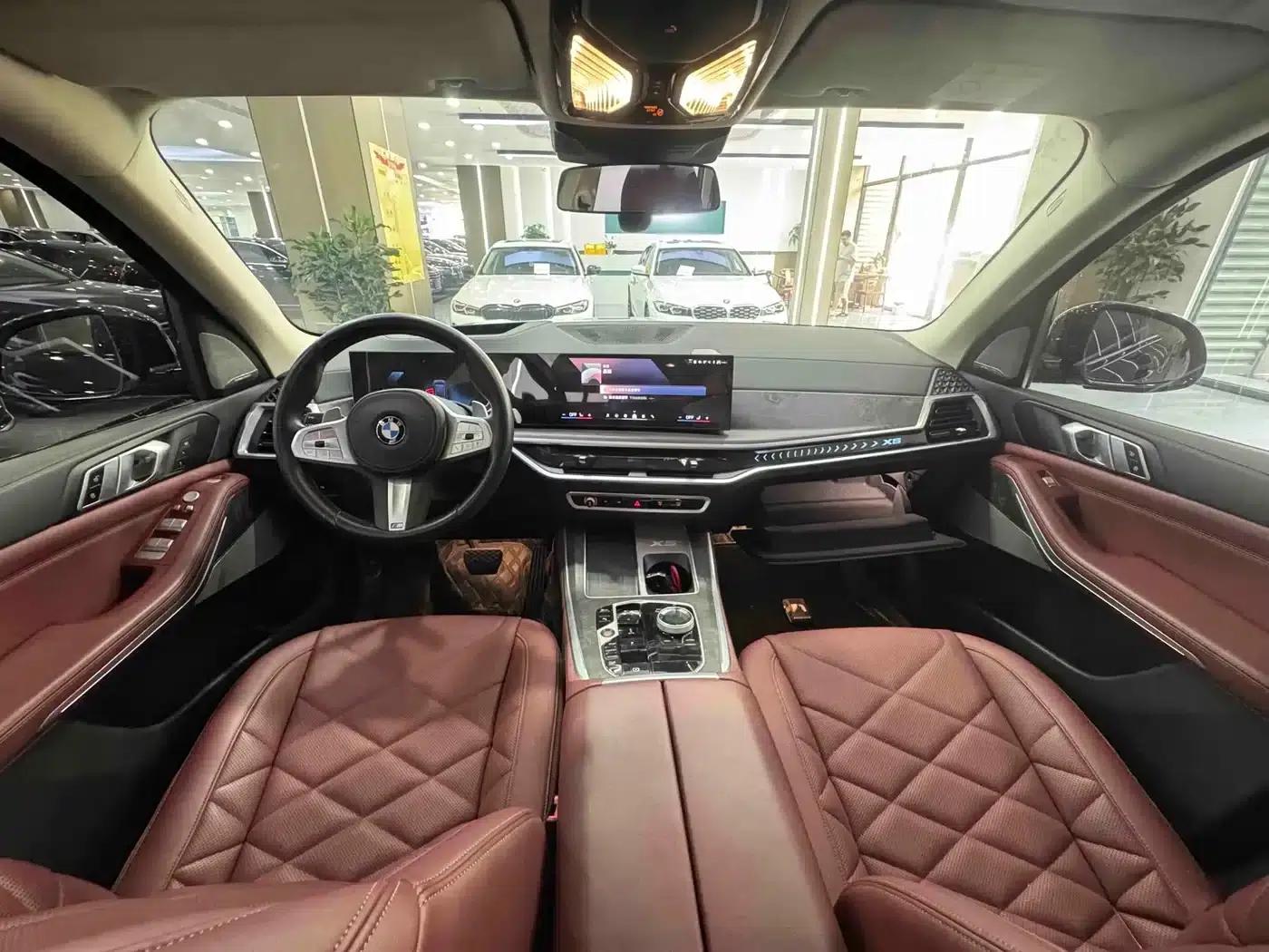 BMW X5 2023 xDrive 30Li M Sport Shadow Edition — миниатюра 7