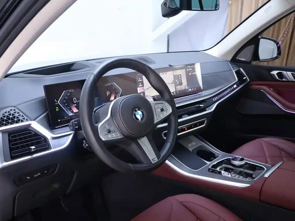 BMW X5 2023 xDrive 30Li M Sport Shadow Edition — миниатюра 11